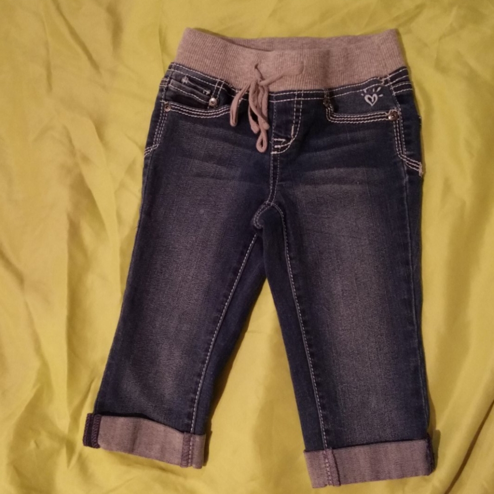 5-Piecee  4T-5T Jeans/Terry cloth bundle - Picture 7 of 16